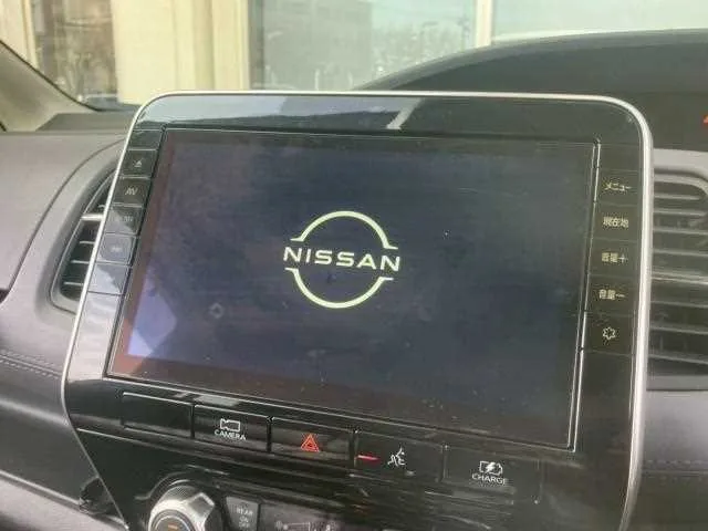 Nissan Serena 2022 — миниатюра 4
