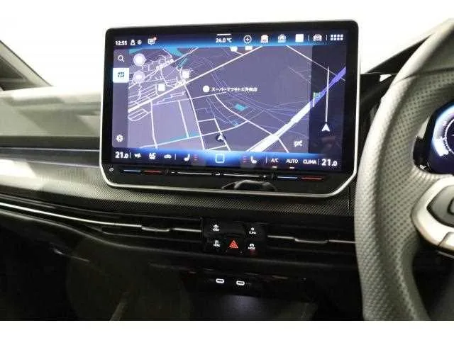 Volkswagen Golf 2025 — миниатюра 2