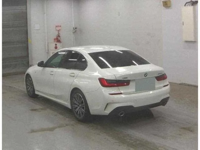 BMW 3 Series 2022 — миниатюра 4