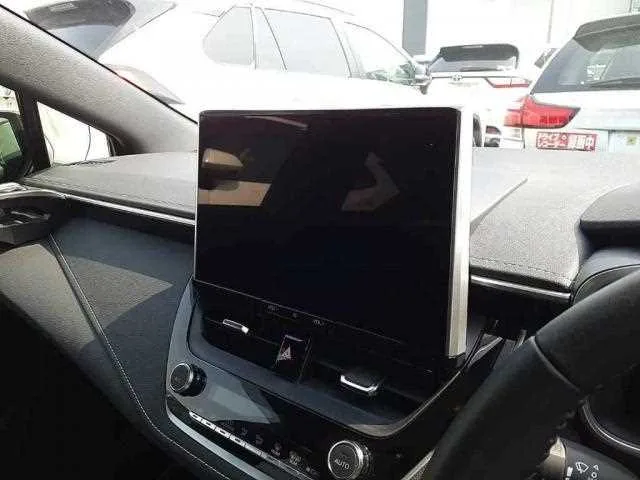 Toyota Corolla Sedan 2025 — миниатюра 4