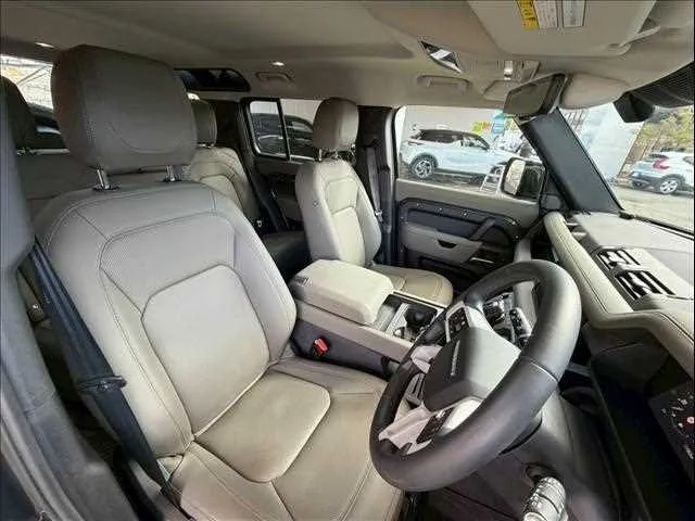 Land Rover Defender 110 S D300 2024 — миниатюра 2