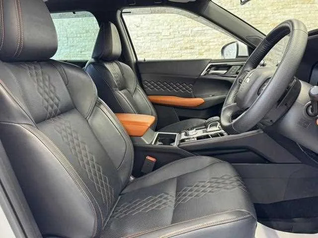 Mitsubishi Outlander 2022 — миниатюра 5