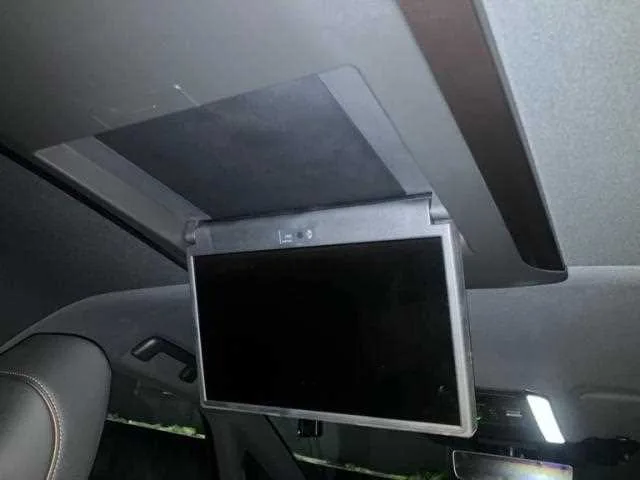 Toyota Alphard Hybrid 2024 — миниатюра 3