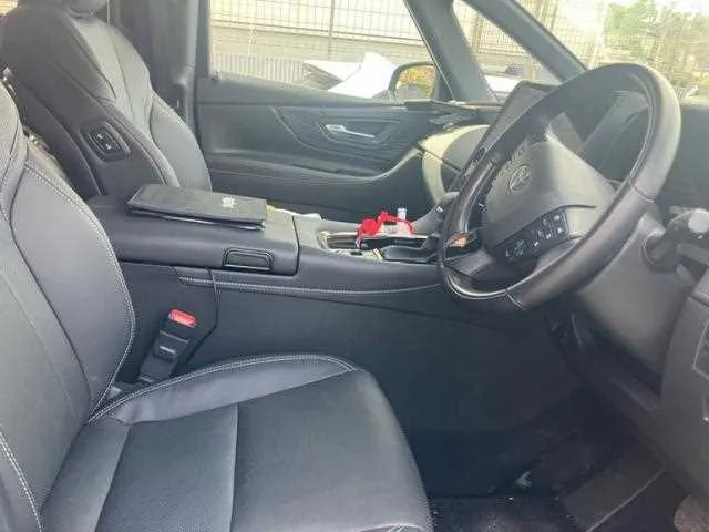 Toyota Alphard G Z 2024 — миниатюра 5
