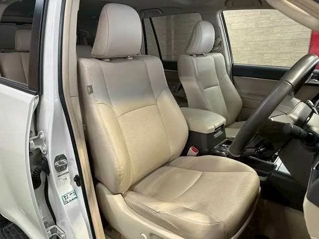 Toyota Land Cruiser Prado 2023 — миниатюра 3