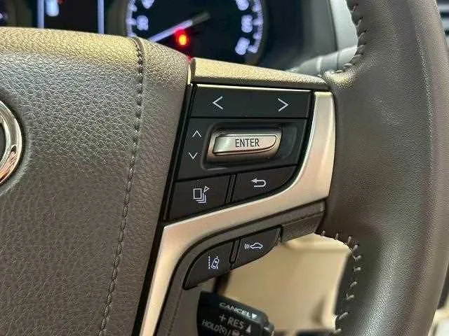 Toyota Land Cruiser Prado 2023 — миниатюра 5