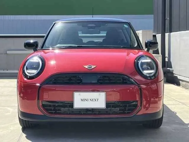 BMW MINI 2024 — миниатюра 4