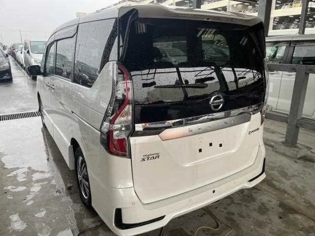 Nissan Serena 2022 — миниатюра 2