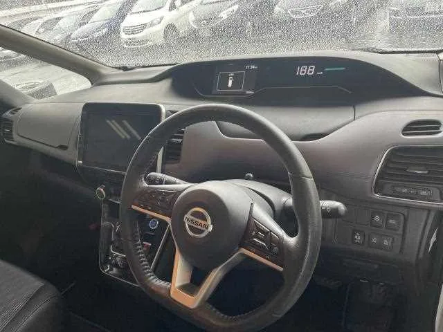 Nissan Serena 2022 — миниатюра 3