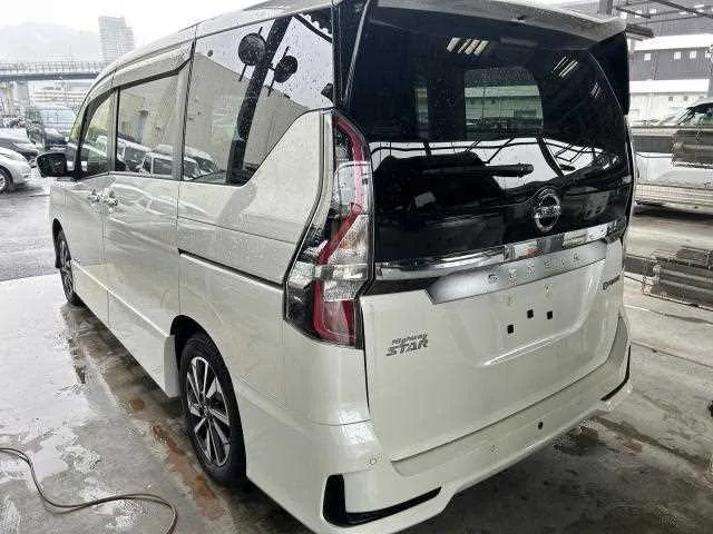 Nissan Serena 2022 — миниатюра 2