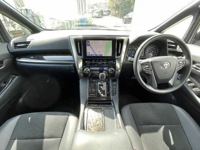 Toyota Alphard Hybrid 2022 — миниатюра 2
