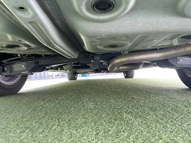 Toyota Alphard Hybrid 2022 — миниатюра 3