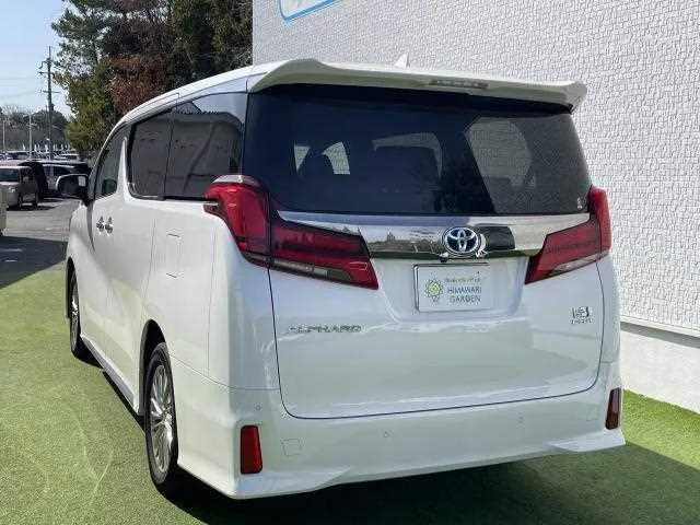 Toyota Alphard Hybrid 2022 — миниатюра 4