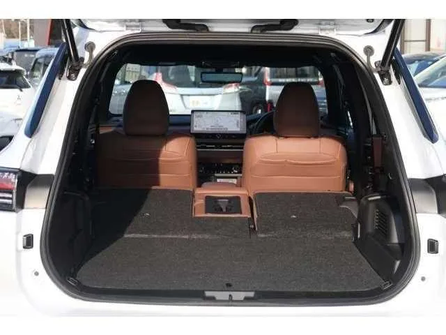 Mitsubishi Outlander 2024 — миниатюра 3