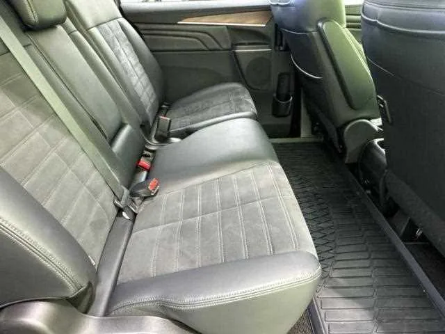 Mitsubishi Delica D:5 2022 — миниатюра 2