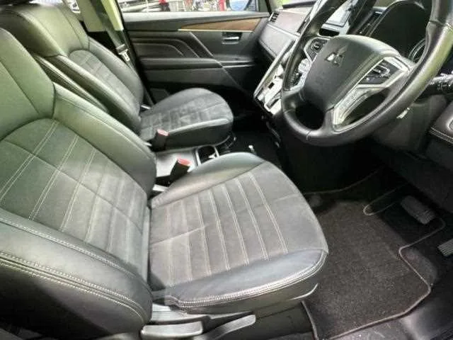 Mitsubishi Delica D:5 2022 — миниатюра 4