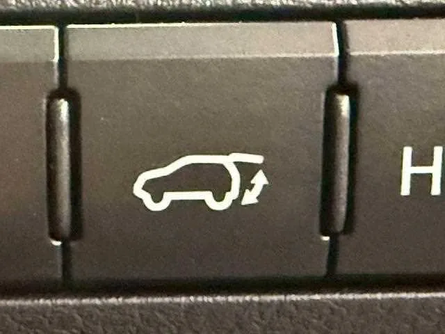 Lexus RX 2022 — миниатюра 5