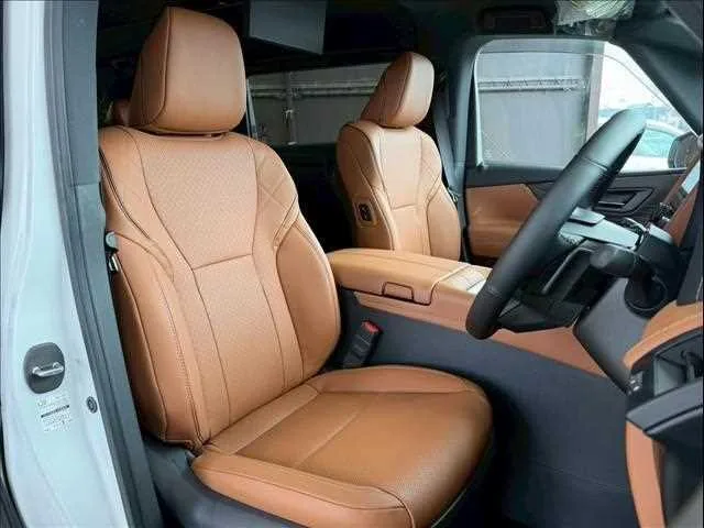 Toyota Vellfire Z Premier 2024 — миниатюра 2