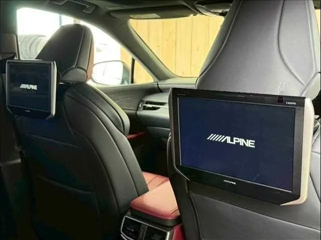 Lexus RX RX500h F SPORT Performance 2023 — миниатюра 5