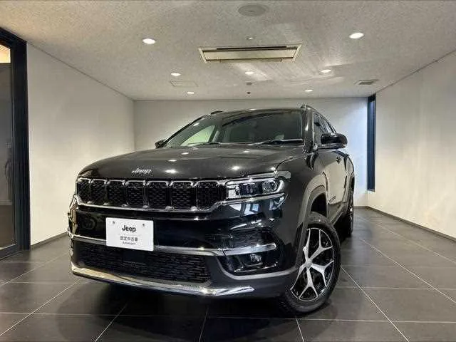 Jeep Commander 2025 — фото 1, купить с доставкой в Москву