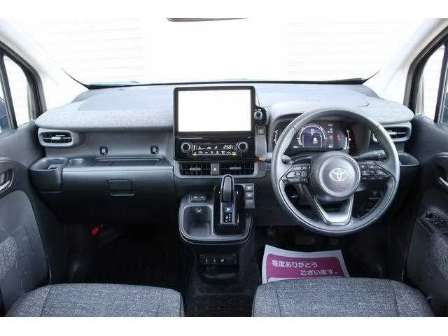 Toyota Sienta 2024 — миниатюра 2