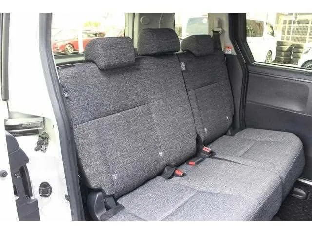 Toyota Sienta 2023 — миниатюра 5