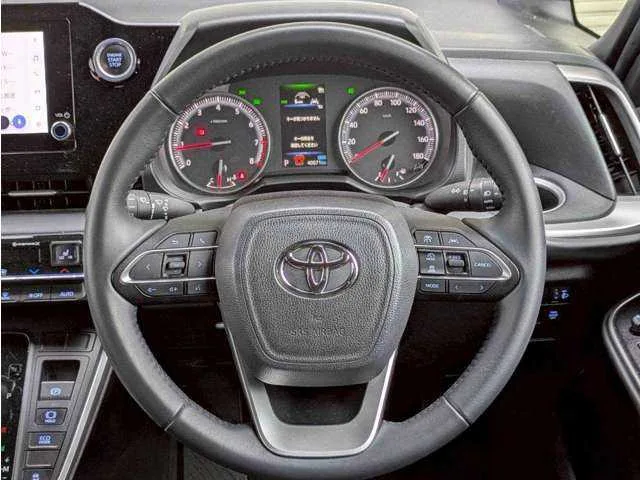 Toyota Noah 2023 — миниатюра 3
