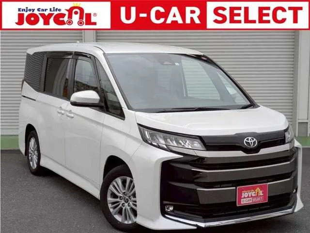 Toyota Noah 2023 — фото 1, купить с доставкой в Москву