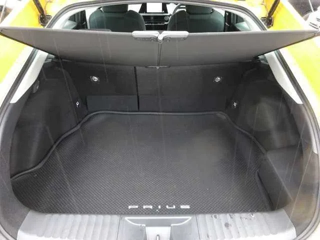 Toyota Prius 2.0 G 2023 — миниатюра 2