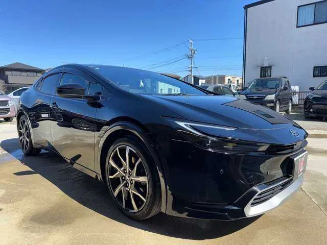 Toyota Prius 2023 — миниатюра 2