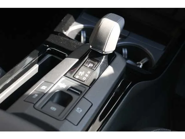 Toyota Prius 2023 — миниатюра 5