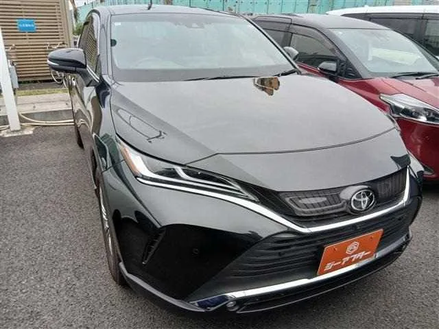 Toyota Harrier 2022 — фото 1, купить с доставкой в Москву