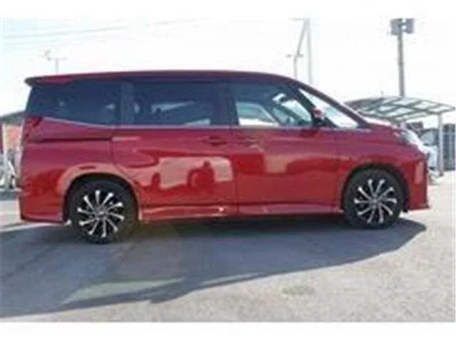 Toyota Noah 2023 — миниатюра 3
