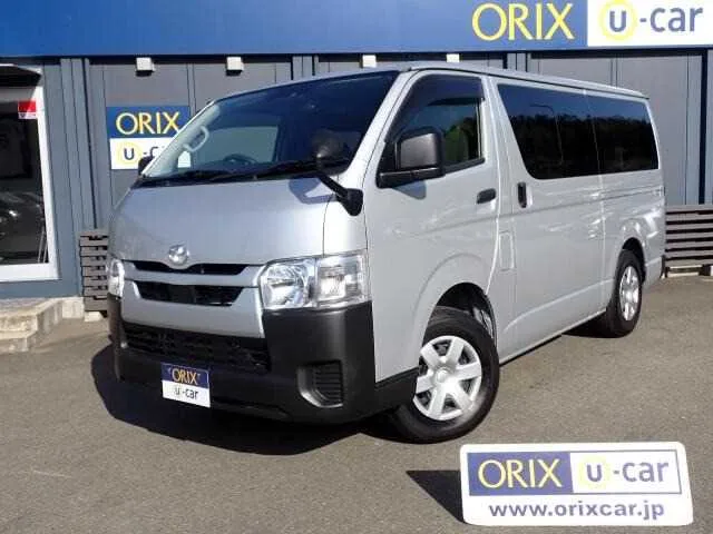Toyota Hiace Van 2023 — фото 1, купить с доставкой в Москву