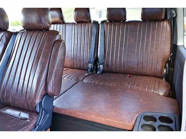 Toyota Hiace Wagon 2022 — миниатюра 4
