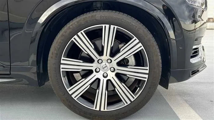 Volvo XC90 T8 AWD 2022 — миниатюра 3