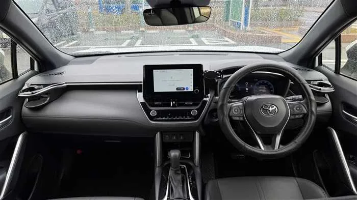 Toyota CorollaCross Z 2025 — миниатюра 2