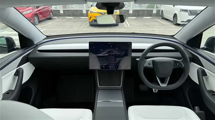 Tesla Motors Others 2025 — миниатюра 2
