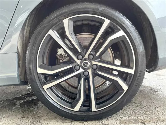 Volvo S90 2023 — миниатюра 2