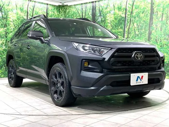 Toyota RAV4 2023 — миниатюра 3