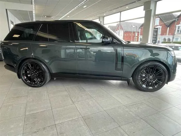 Land Rover Range Rover AUTOMATIC DIESEL 2023 — миниатюра 5