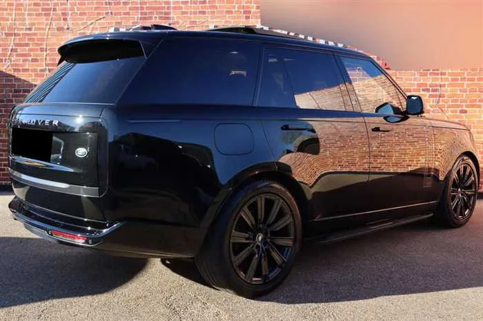 Land Rover Range Rover AUTOMATIC DIESEL 2023 — миниатюра 2