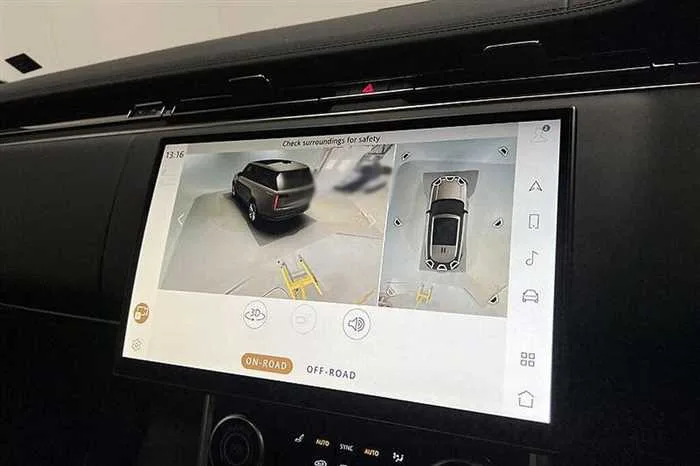 Land Rover Range Rover AUTOMATIC DIESEL 2023 — миниатюра 3