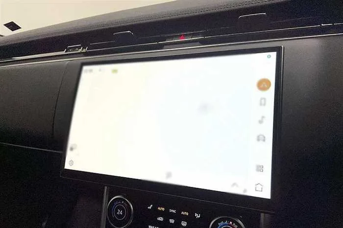 Land Rover Range Rover AUTOMATIC DIESEL 2023 — миниатюра 5