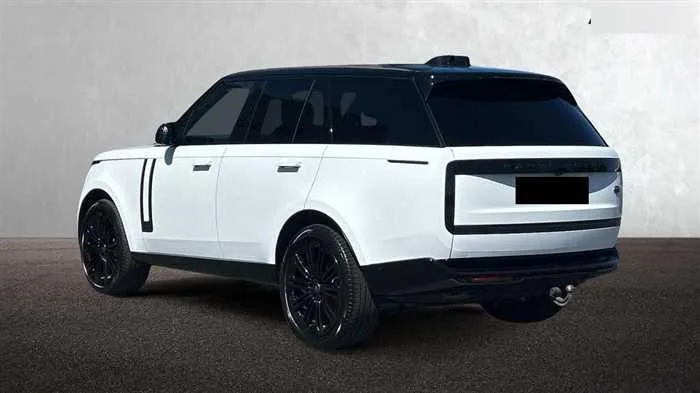Land Rover Range Rover AUTOMATIC DIESEL 2023 — миниатюра 4