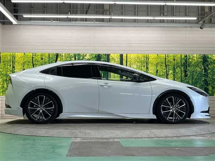Toyota Prius 2023 — миниатюра 5