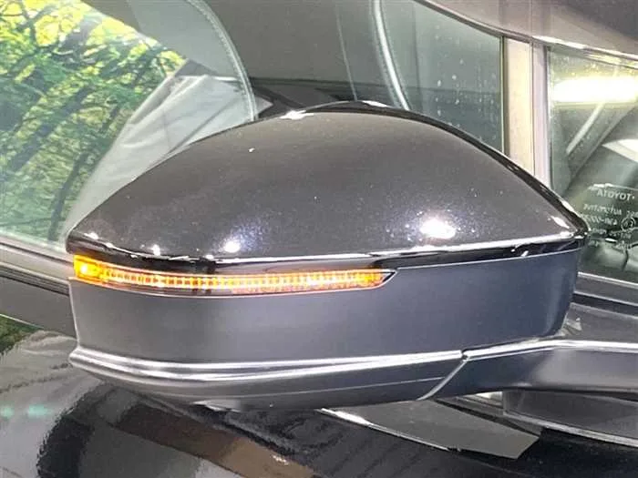Toyota Prius 2023 — миниатюра 5