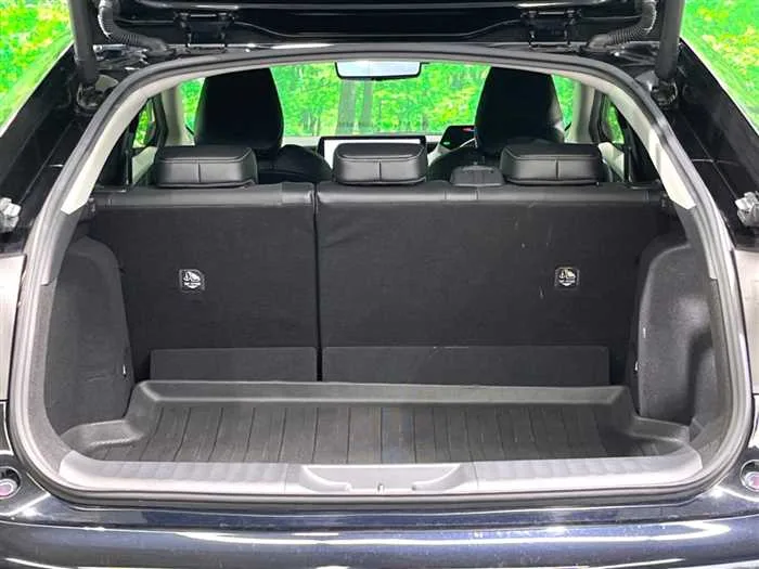Toyota Prius 2023 — миниатюра 3