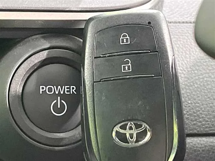 Toyota Prius 2024 — миниатюра 2