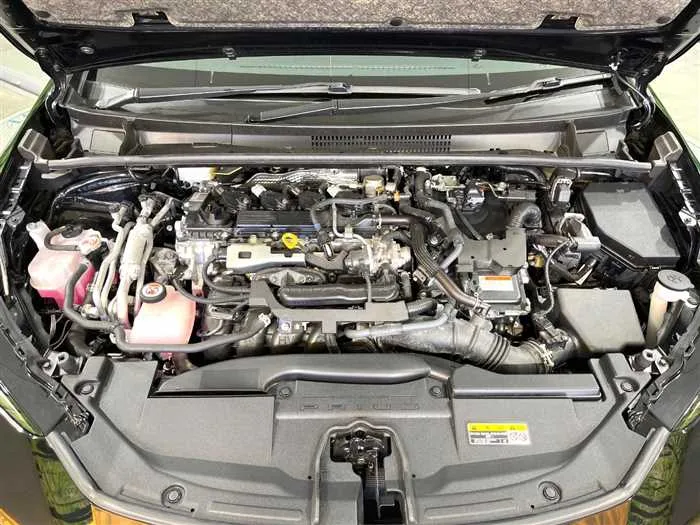 Toyota Prius 2023 — миниатюра 2